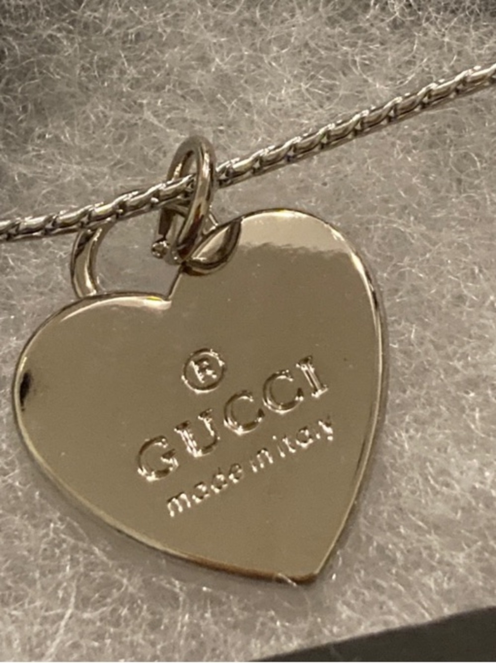 GG Silver Heart Pendant 20" Box Chain Necklace - Picture 5 of 5